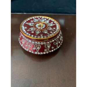 Rhinestone studded trinket box with lid maroon metal flake finish measure 3" acr